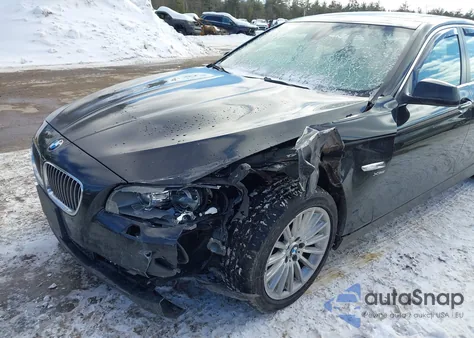 2011 BMW 535I xDrive z USA, uszkodzony, nr VIN WBAFU7C5XBDU53775